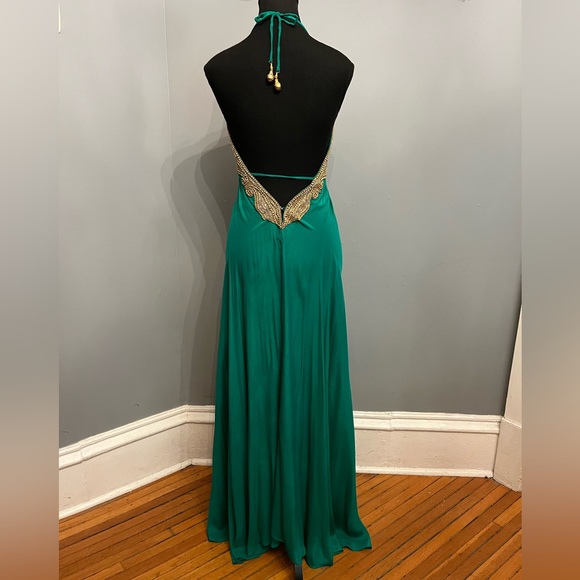 BNWOT MANISH VAID Madrid Emerald Green Halter Neck Dress, one size - Picture 3 of 10
